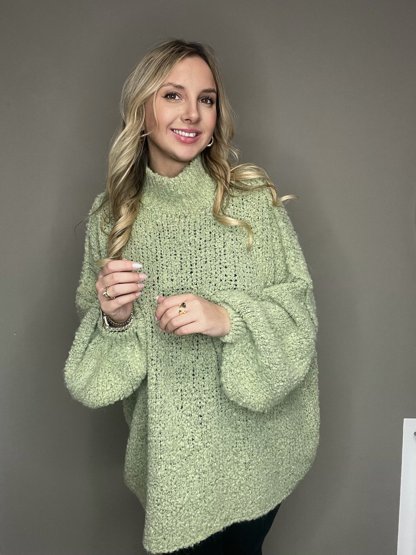 Bouclé Pullover Grün